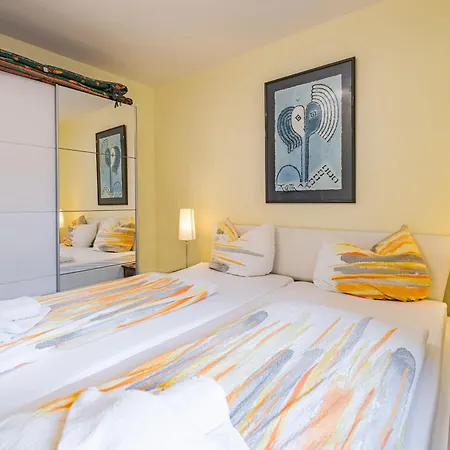 Ferienwohnung &Quotkiebitz&Quot Lägenhet *