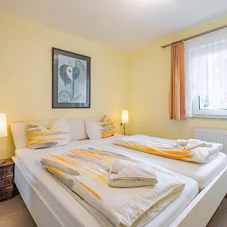 Ferienwohnung &Quotkiebitz&Quot Lägenhet Sellin (Rugen)