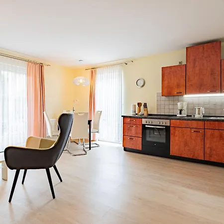 Ferienwohnung &Quotkiebitz&Quot Appartement *